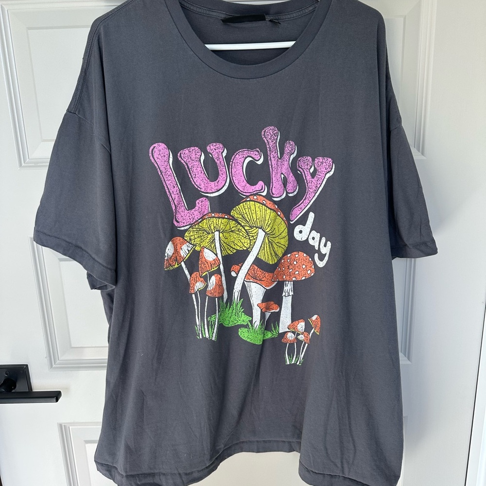 Lucky Day Gray Graphic T-Shirt with Mushroom Design